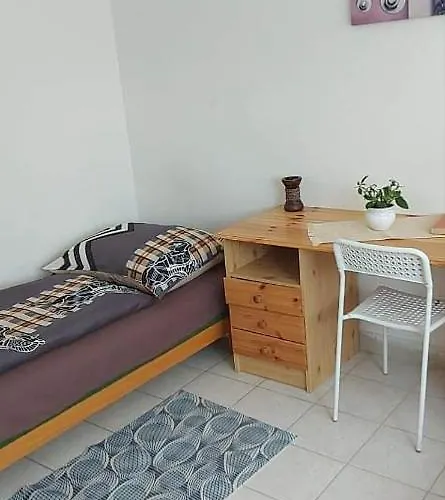Badacsonyi Pihenes Privat Berlemeny Konukevi *